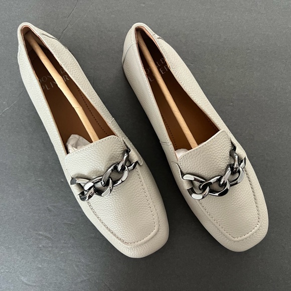 Donald Pliner Bethany Chain Leather Loafers - Picture 2 of 9